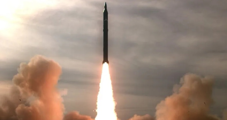 للمرة الأولى.. طهران تقصف إسرائيل بصواريخ "س&